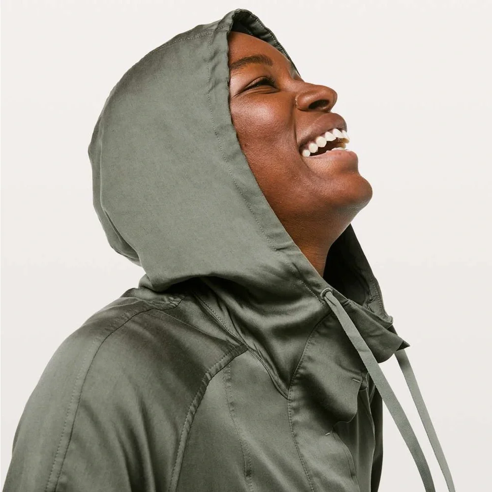 Lululemon City Stroll Jacket - Size 4 - Grey Sage - Picture 5 of 12